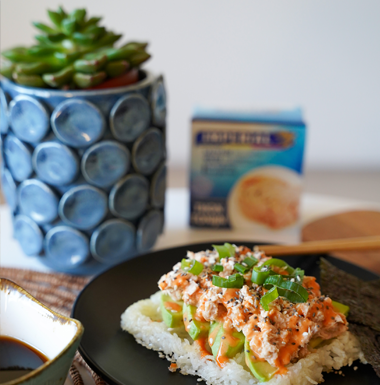 Rijst Wafel met Imperial Tonijn en avocado